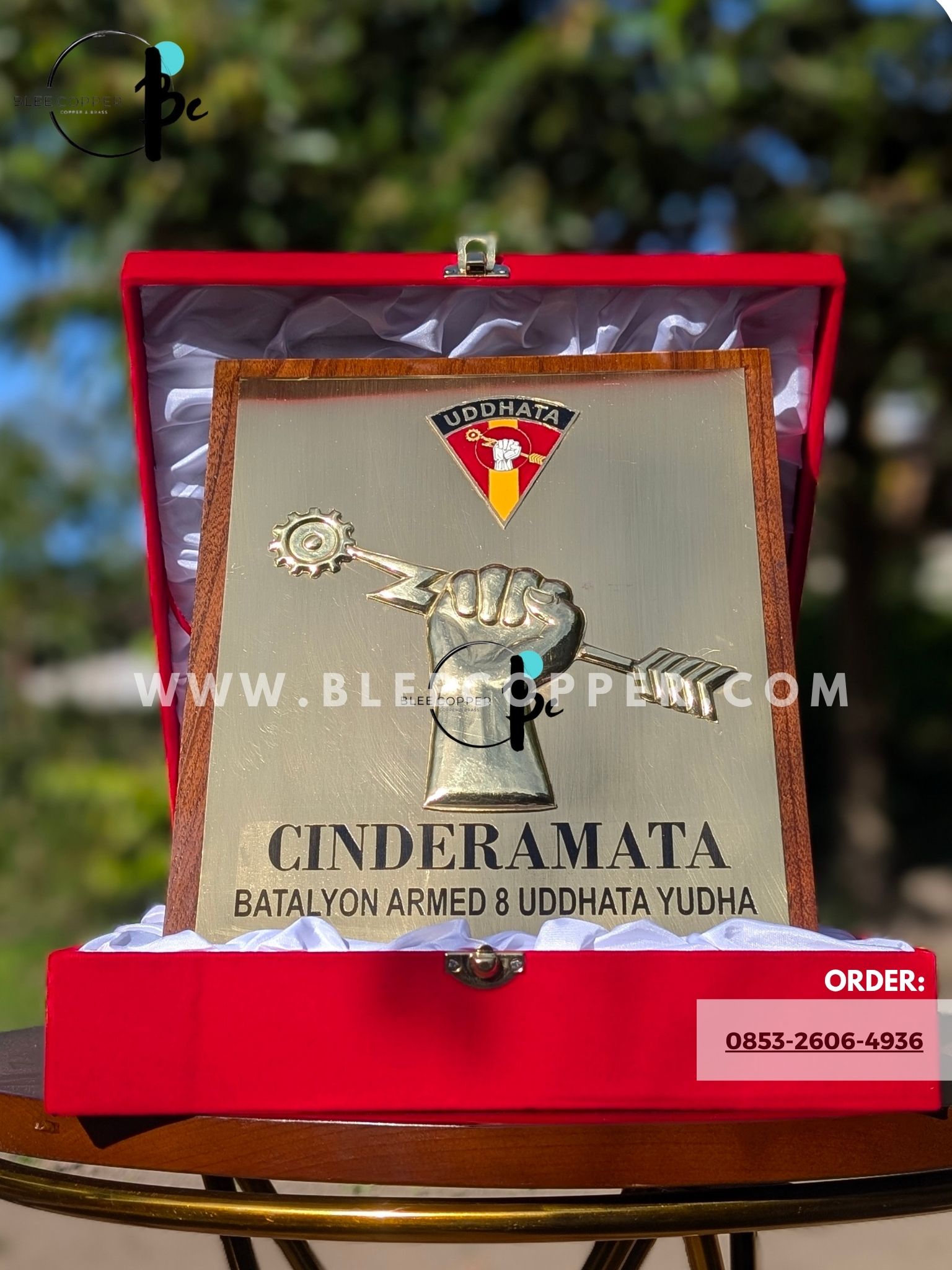 Kerajinan Trhopy Tembaga