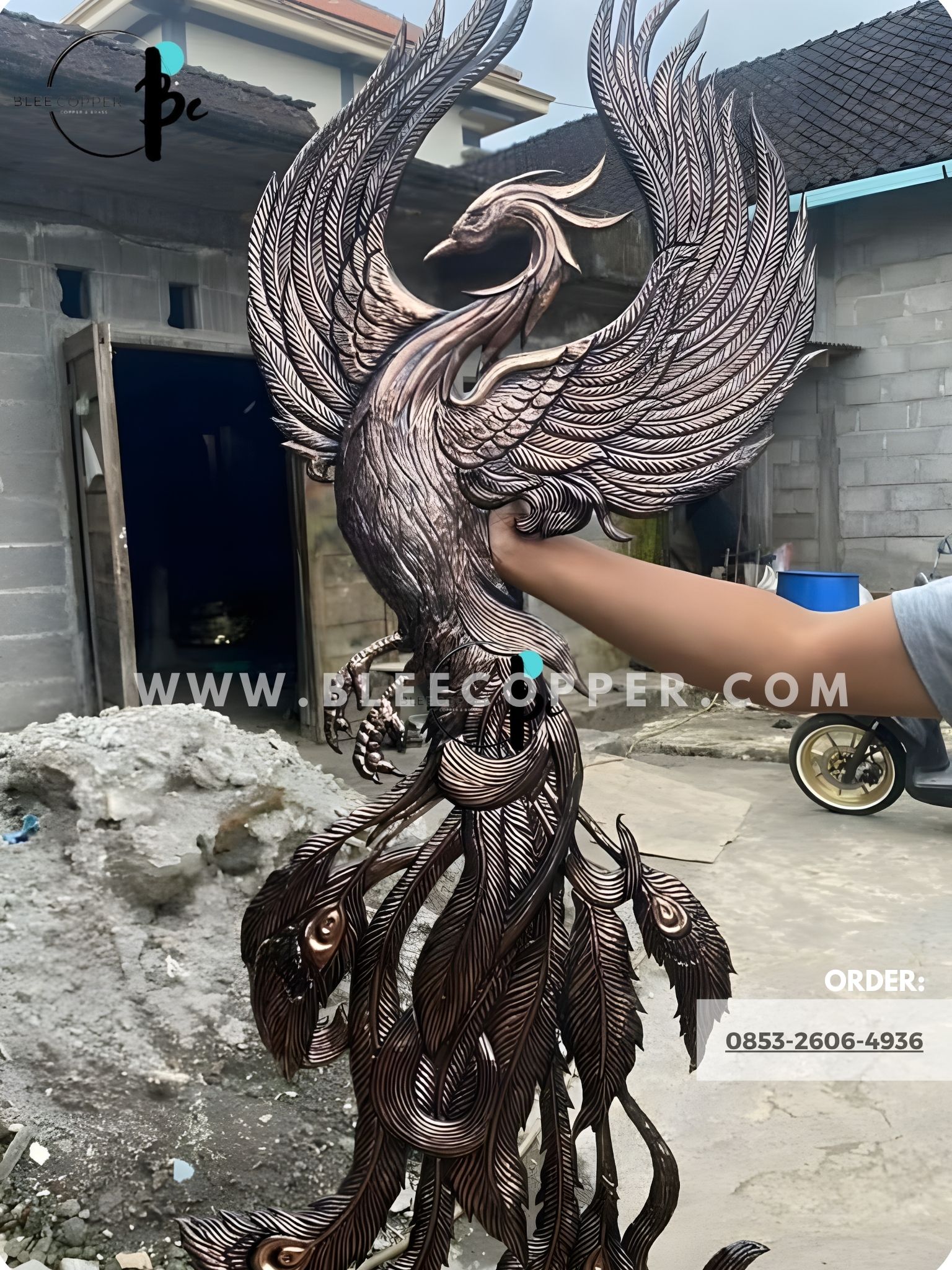 Hiasan Dinding Tembaga Motif Phoenix
