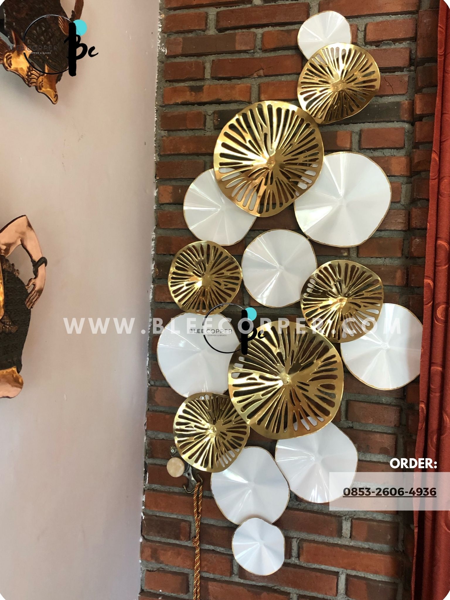 Wall art kuningan