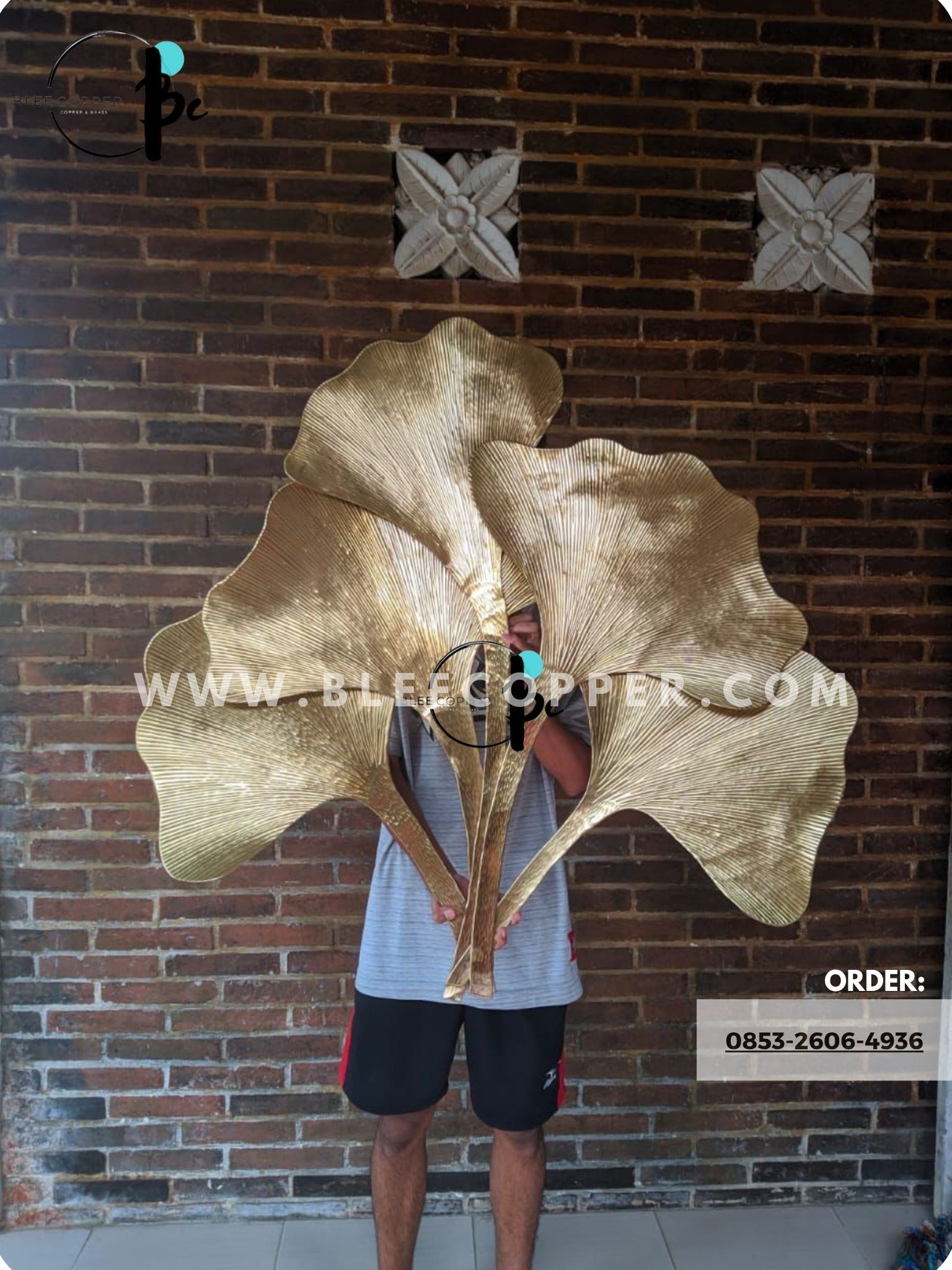 Hiasan Dinding Kuningan Mewah