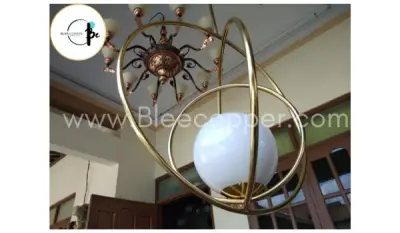 Ide Lampu Gantung Cafe Minimalis Kuningan