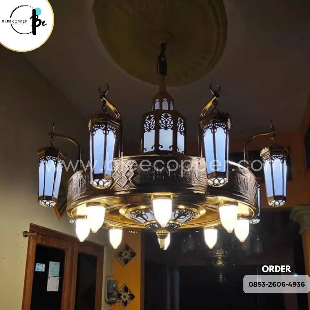 Lampu Hias Masjid Kuningan