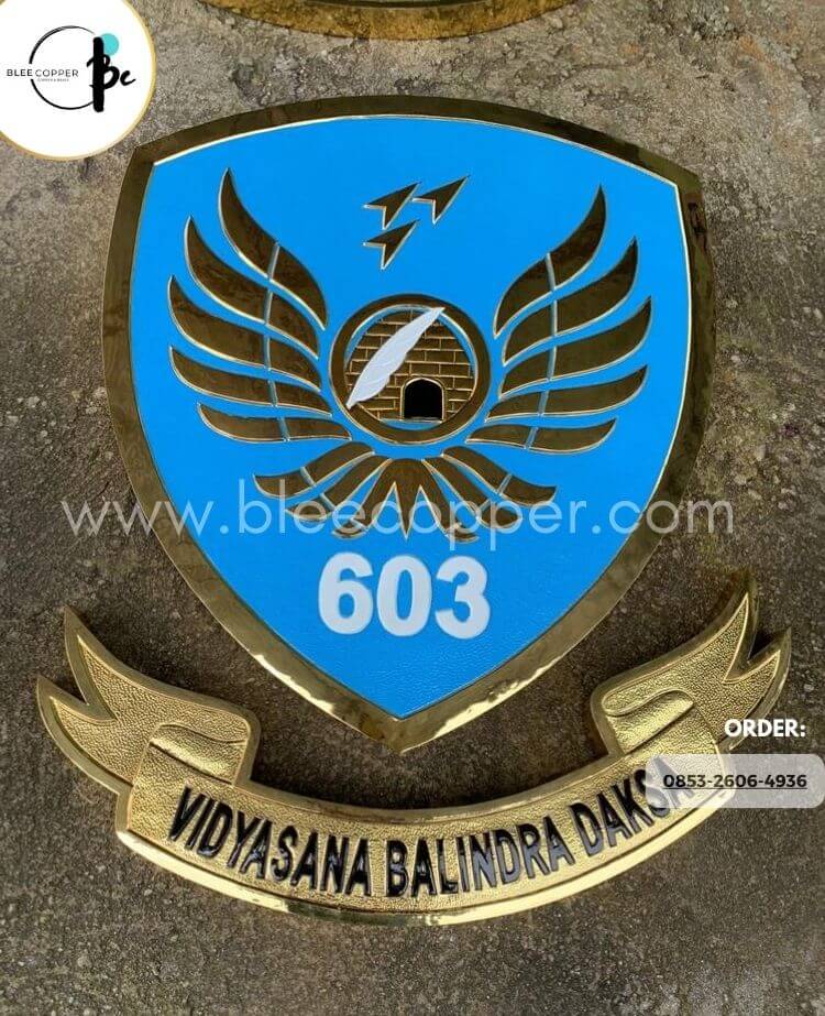 Logo TNI AU