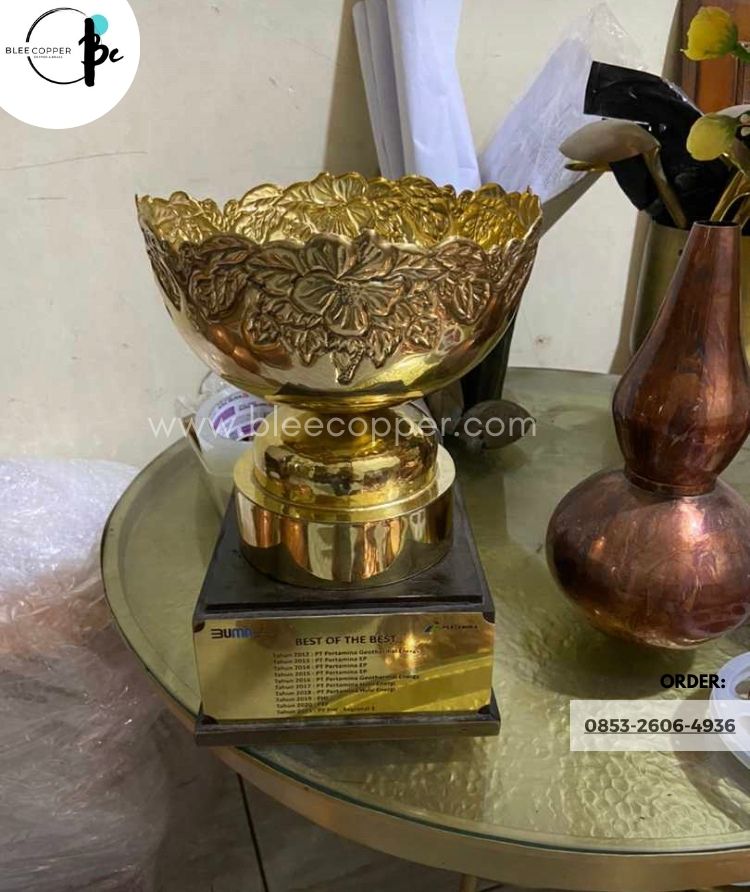 Melayani Pembuatan Piala Tembaga Berbagai Model