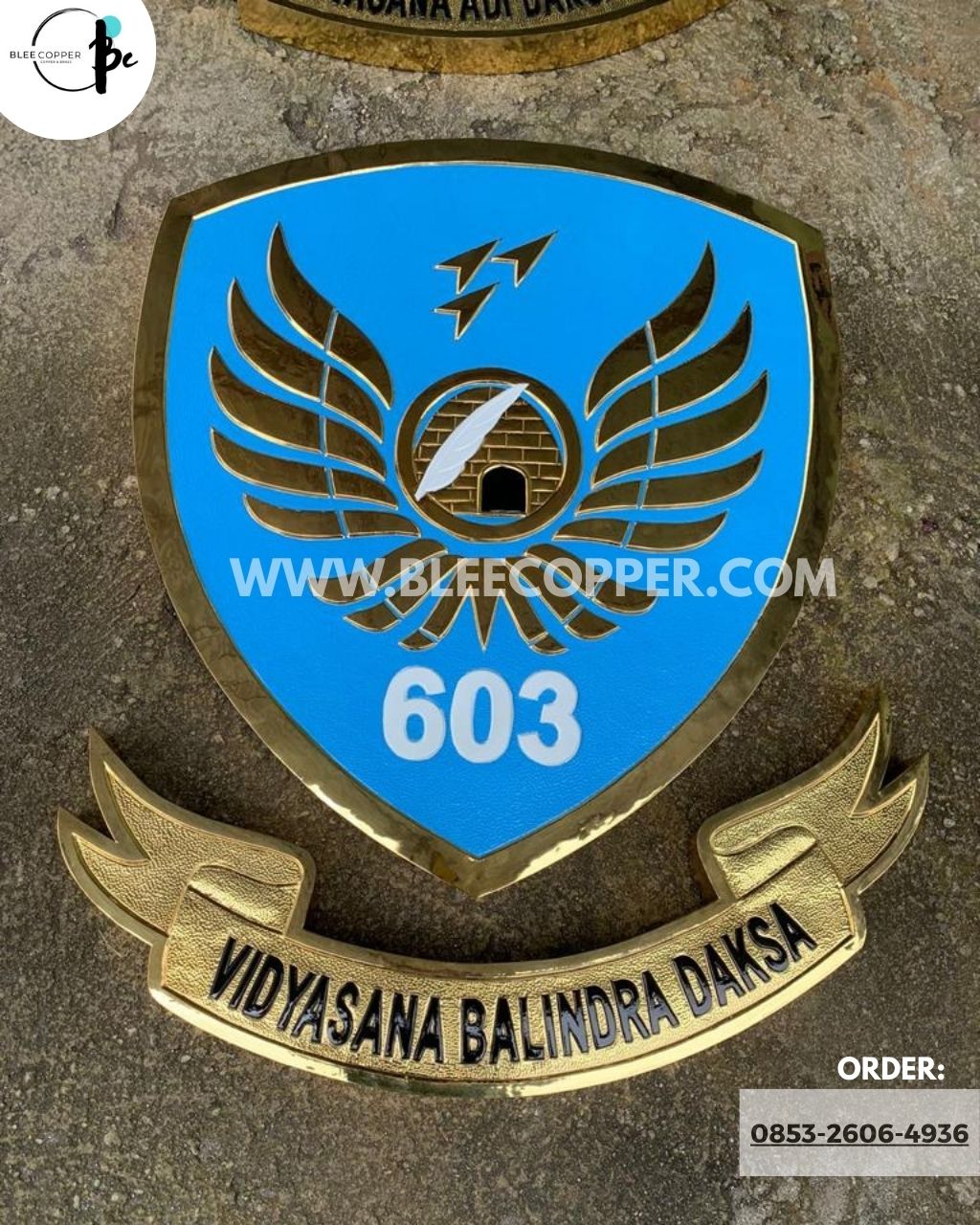 Kerajinan Logo Kuningan Tembaga